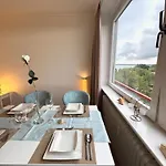 Apartamento Ferien-whg Albatros Direkt Am Steinhuder-meer, Mit Meerblick Und Parkplatz