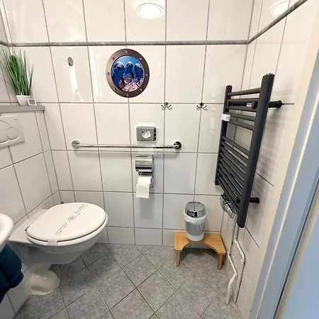 아파트 Ferien-whg Albatros Direkt Am Steinhuder-meer, Mit Meerblick Und Parkplatz *